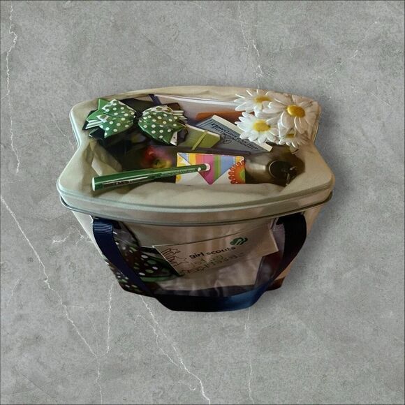 New Girl Scouts Kids Beige Going Places Tin Purse Tote Bag - Picture 6 of 10